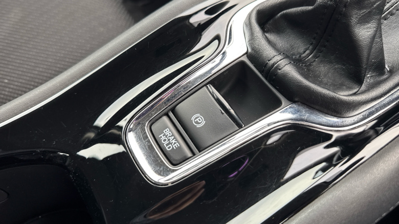 Honda HR-V 1.5 i-VTEC SE Navi 5dr Petrol Hatchback